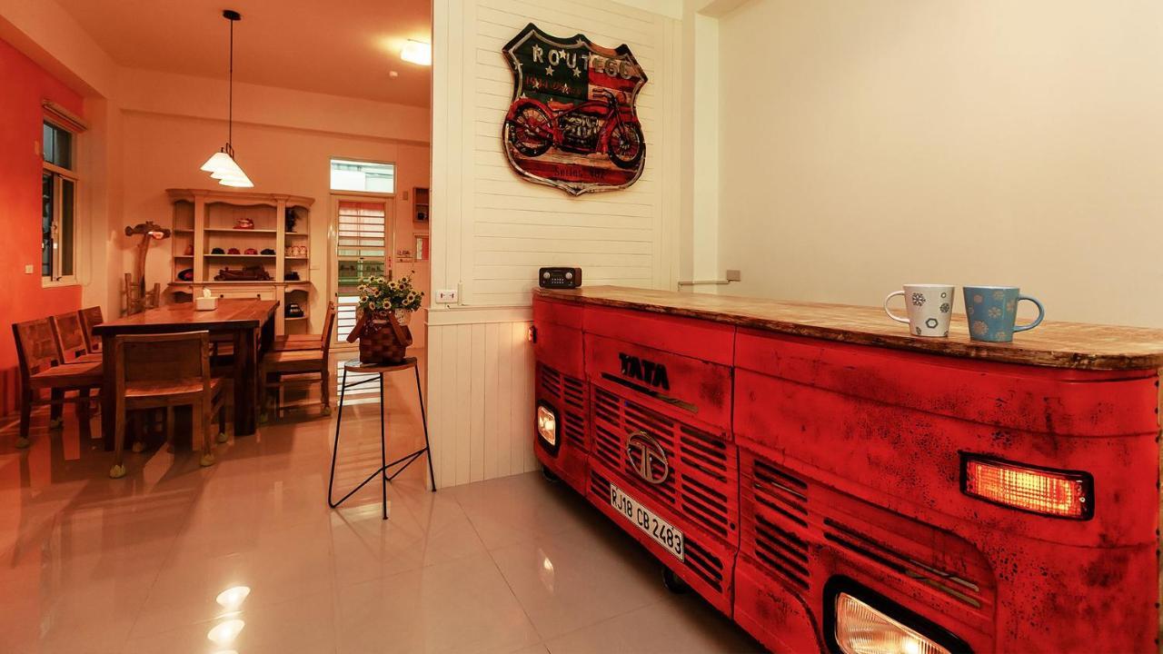 童畫民宿ㄧ寵物收費無電梯 T'ai-tung Extérieur photo